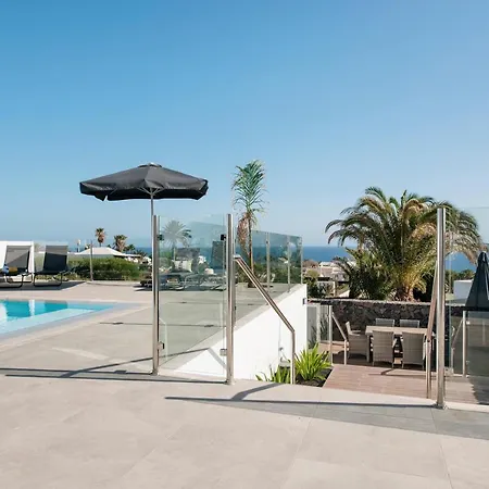 Causel - Luxury With Hot Tub Vila