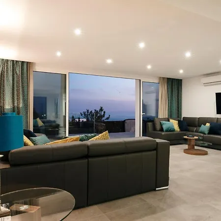 Causel - Luxury With Hot Tub Vila Puerto del Carmen (Lanzarote)