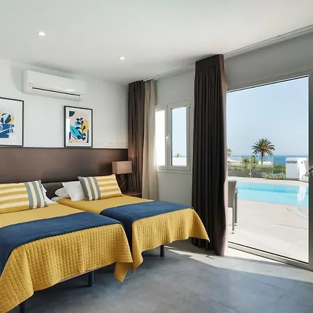 Causel - Luxury With Hot Tub Vila *