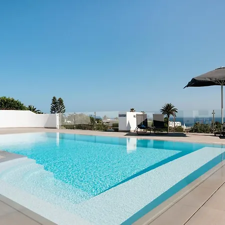 Causel - Luxury With Hot Tub * Puerto del Carmen (Lanzarote)